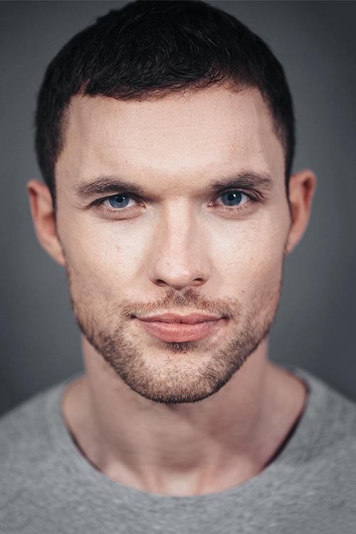 Podobny aktor do Casey Affleck: Ed Skrein