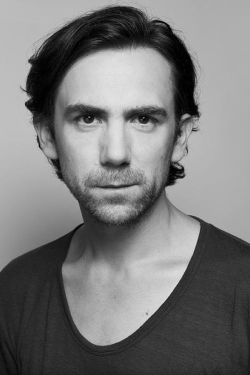 Sebastian Pawlak jako Zbyszek Król w obsadzie Ołowiane dzieci