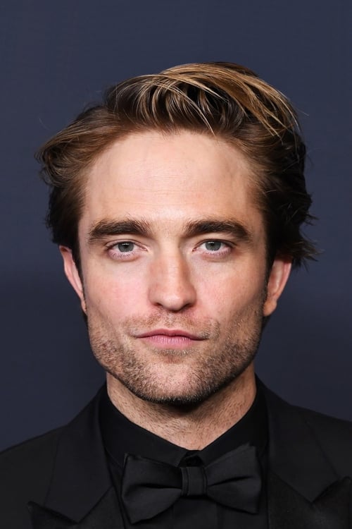 Robert Pattinson jako British Open Semifinals Commentator (voice) (uncredited) w obsadzie Wielki Marty