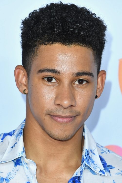 Podobny aktor do Amy Morton: Keiynan Lonsdale