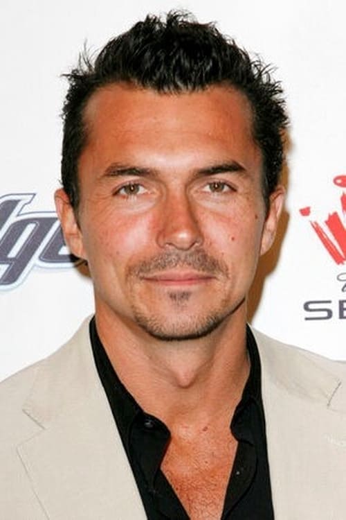 Podobny aktor do Isa Briones: William Abadie