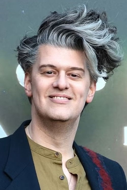 Podobny aktor do Nick Kroll: James Ortiz