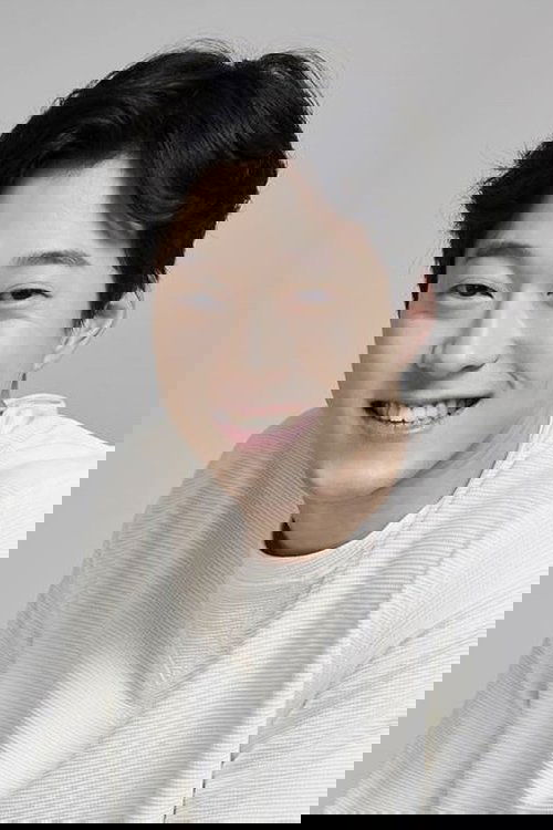 Podobny aktor do Ronald Bronstein: 이시훈