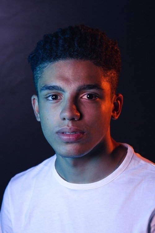 Podobny aktor do Toby Wallace: Jay Lycurgo