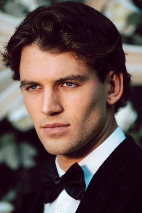 Podobny aktor do Ellen Burstyn: Noah Fearnley