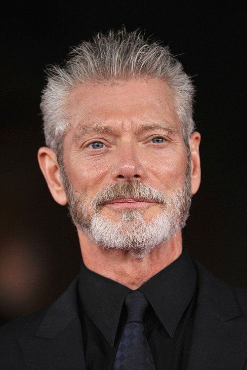 Podobny aktor do Eric Winter: Stephen Lang