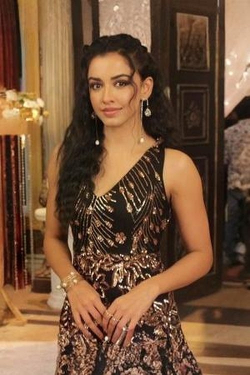 Podobny aktor do Isa Briones: Saumya Saraswat