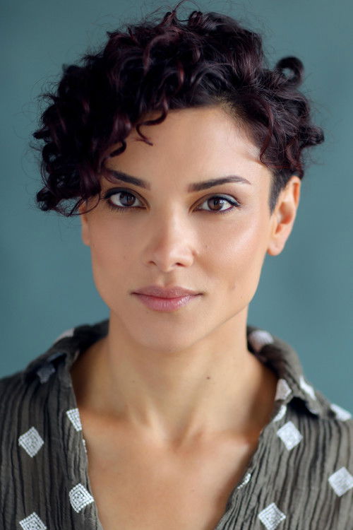 Podobny aktor do Ellen Adair: Amber Rose Revah