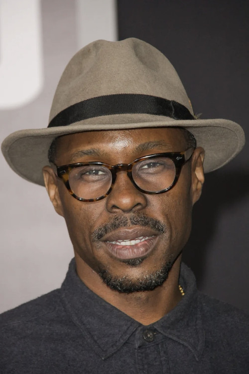 Wood Harris jako Laredo w obsadzie Jedna bitwa po drugiej