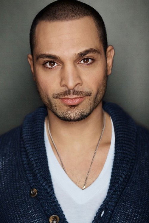 Podobny aktor do Michael Caine: Michael Mando